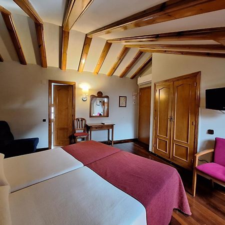 Hotel Aragueells Benasque Bagian luar foto