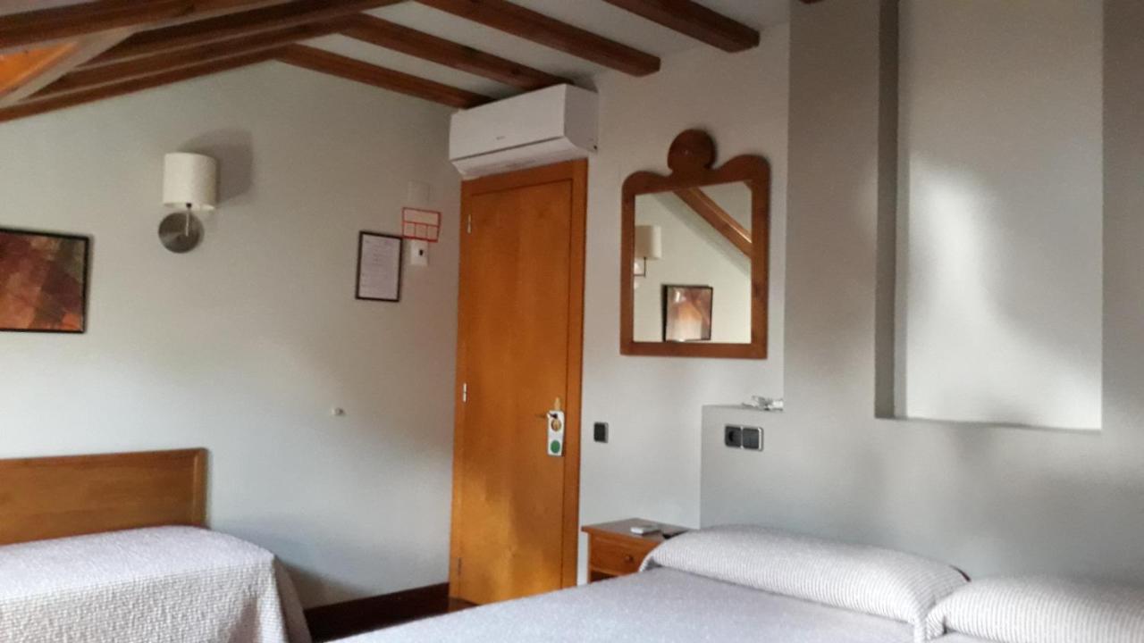 Hotel Aragueells Benasque Bagian luar foto