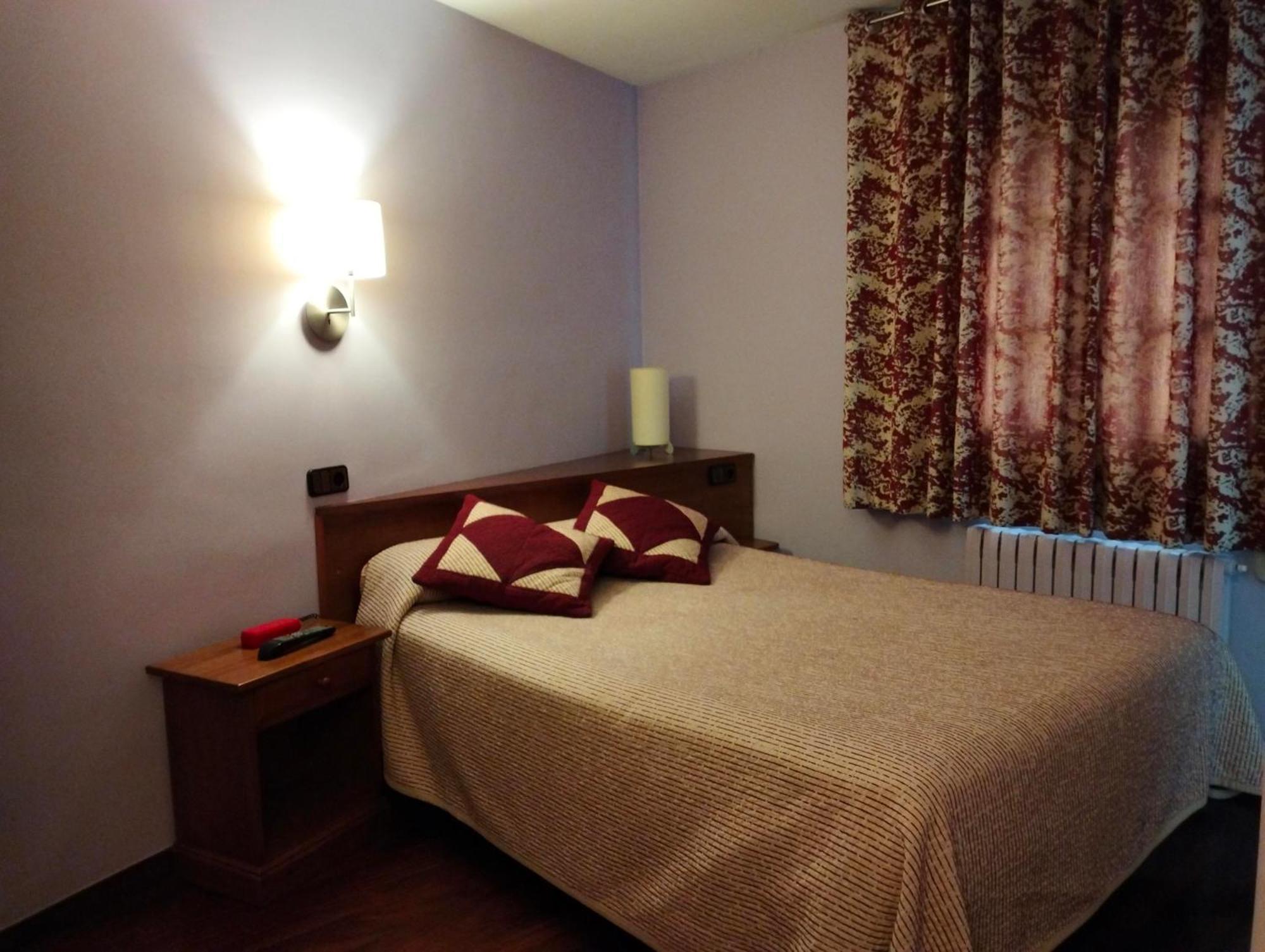 Hotel Aragueells Benasque Bagian luar foto