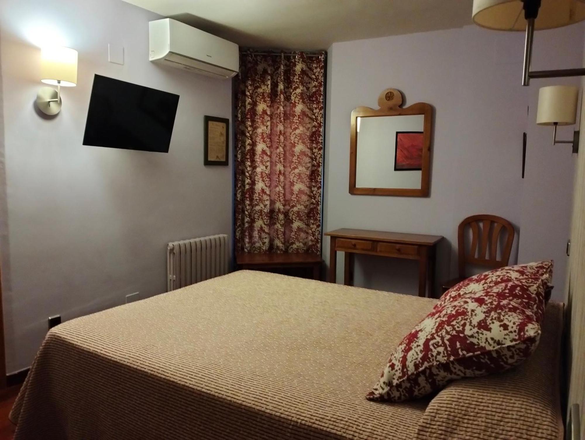 Hotel Aragueells Benasque Bagian luar foto