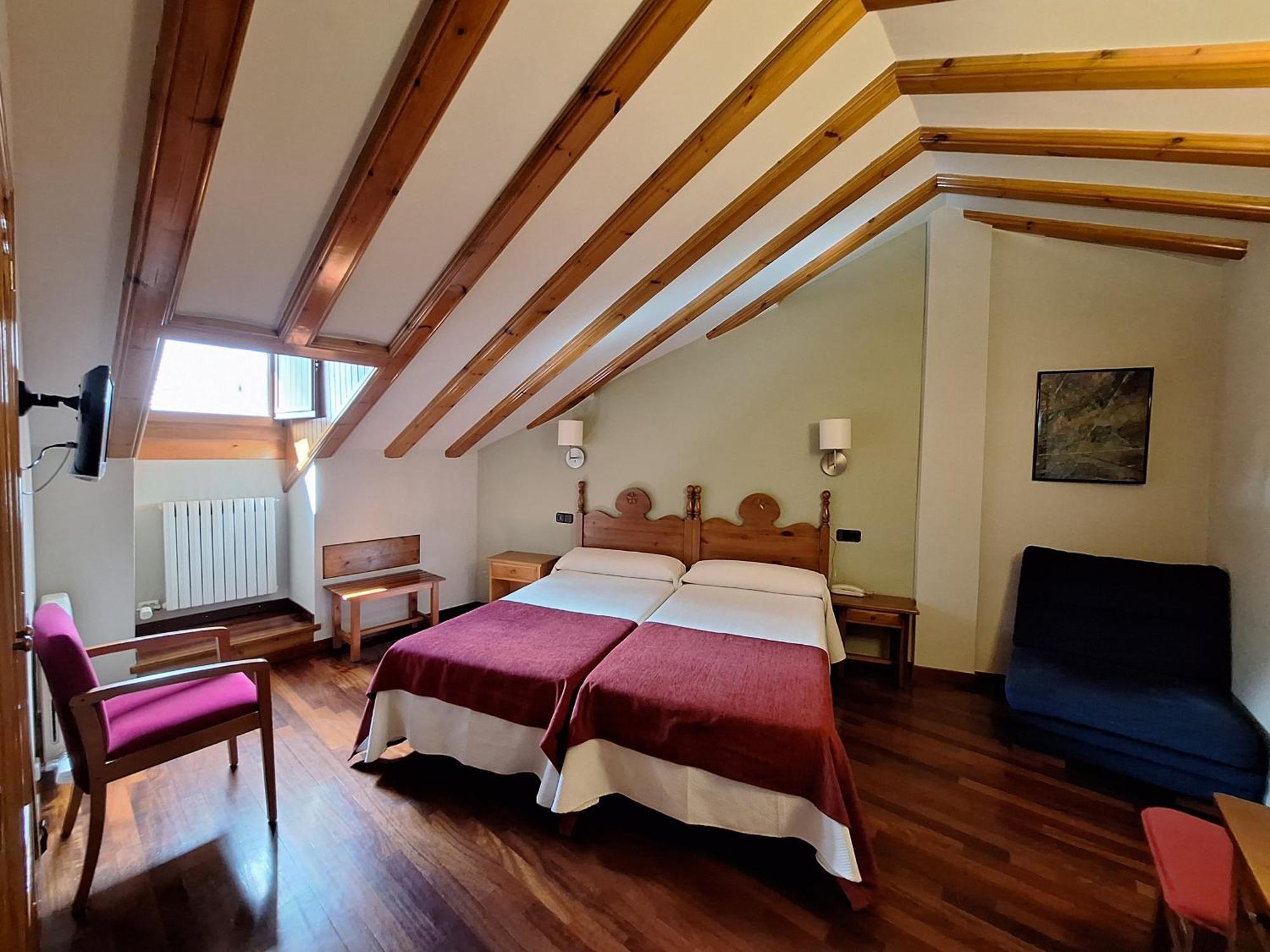 Hotel Aragueells Benasque Bagian luar foto