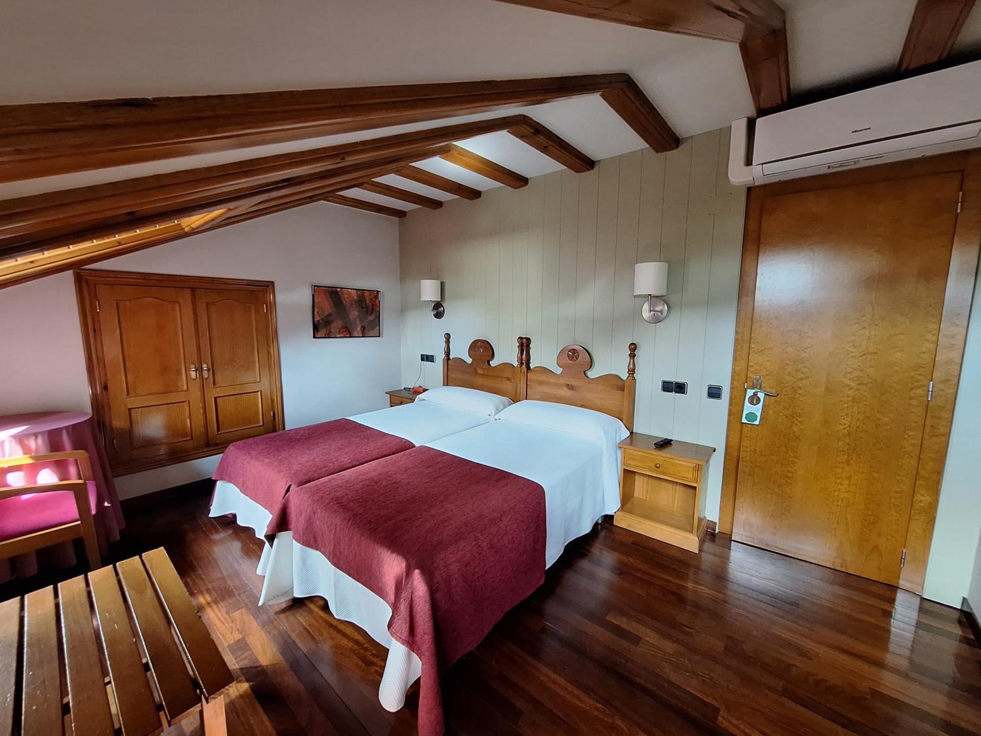 Hotel Aragueells Benasque Bagian luar foto