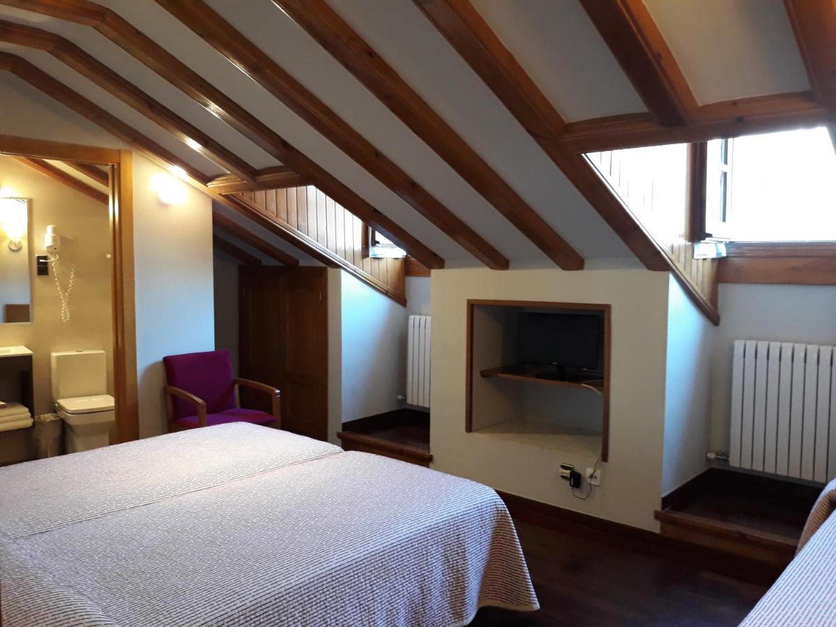 Hotel Aragueells Benasque Bagian luar foto